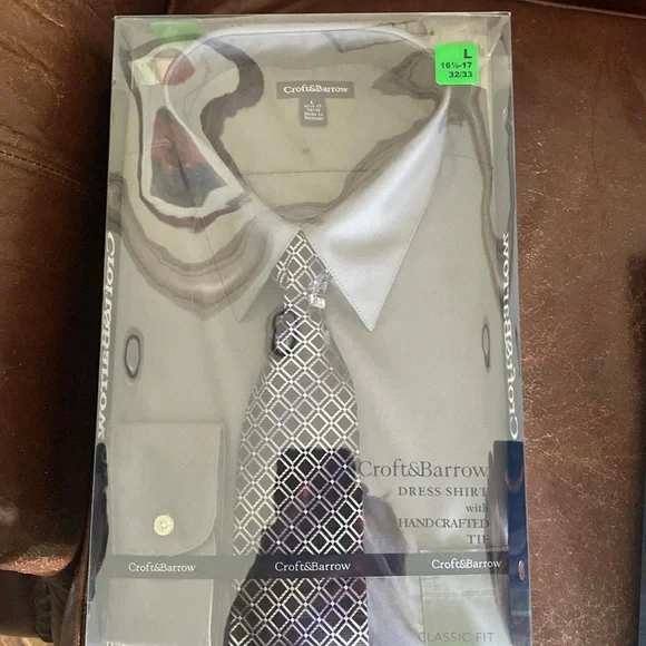 croft and barrow mens dress shirts Croft & Barrow Mens Classic Fit Button-Down Dress Shirt Pink Stripe Size  (18" Neck 34/35" Sleeves) at Amazon Men's Clothing store